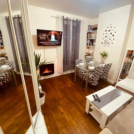 Parc Buttes-chaumont شقة *